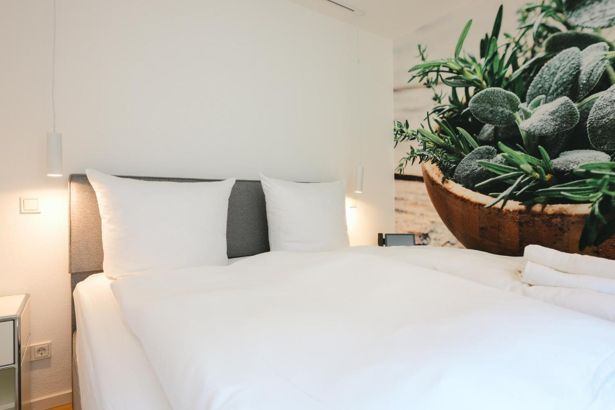 Altes Kelterhaus & Plein Hotel By Markus Plein Wintrich Extérieur photo